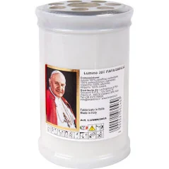 Lumino 30T di paraffina a pasta bianca e stoppino in cotone cerato Dimensioni: Ø 6,5 cm - h. 10,5 cm