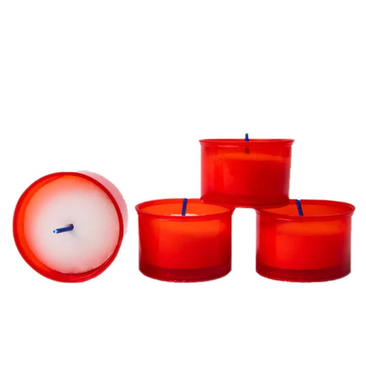 Lumini di paraffina vasetto in plastica rosso, cera bianca. Stoppino in cotone cerato Dimensioni: Ø 5.2 cm - h. 4 cm